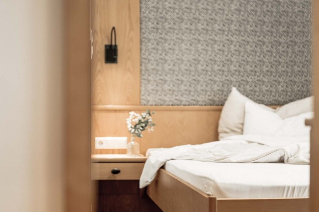 Blick auf Queensize Bett 