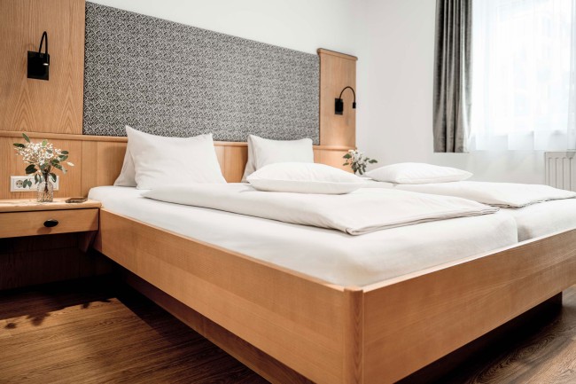 SMART Room im B&B Hotel die Barbara - Blick aufs Doppelbett