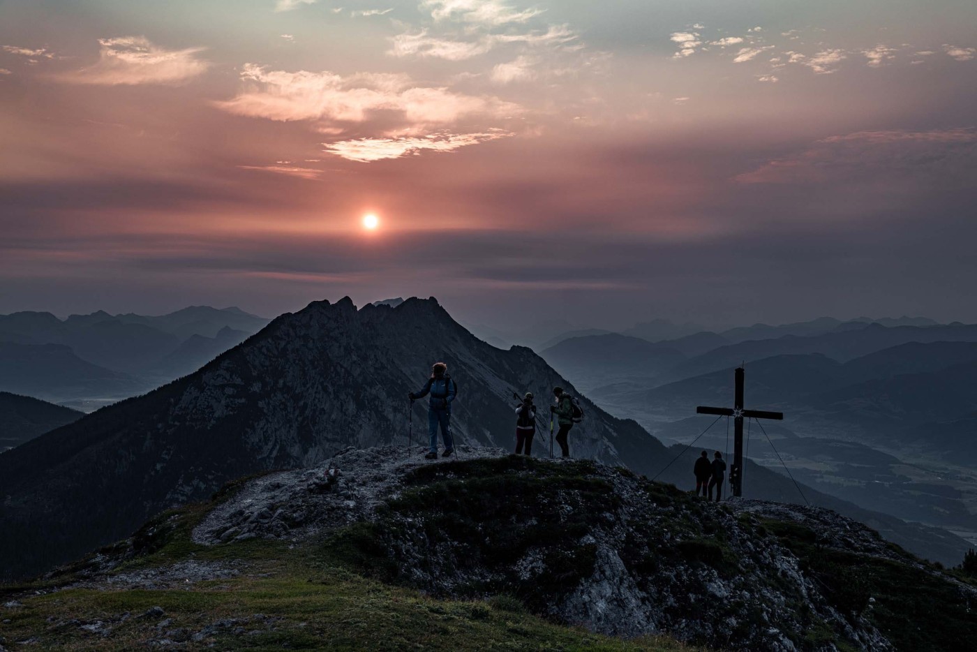 Sonnenaufgang am Berg